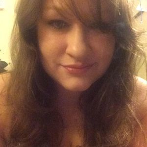 Meet your Posher, Adrienne